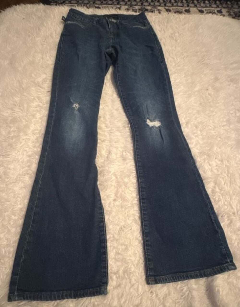 Rock & Republic Women's Embroidered Studded Pocket Flare Jeans